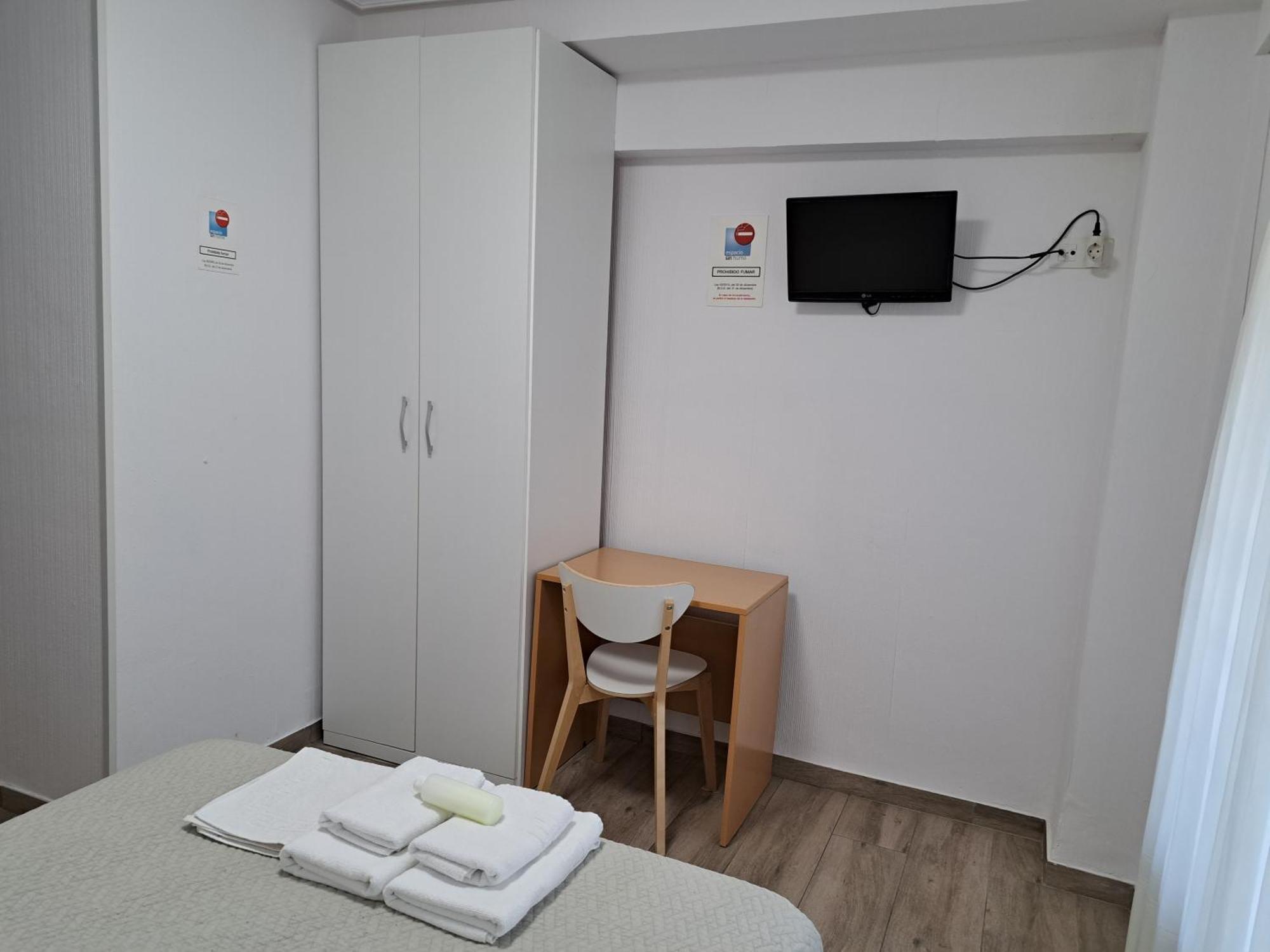 Pension Iruna Santurtzi Exteriör bild