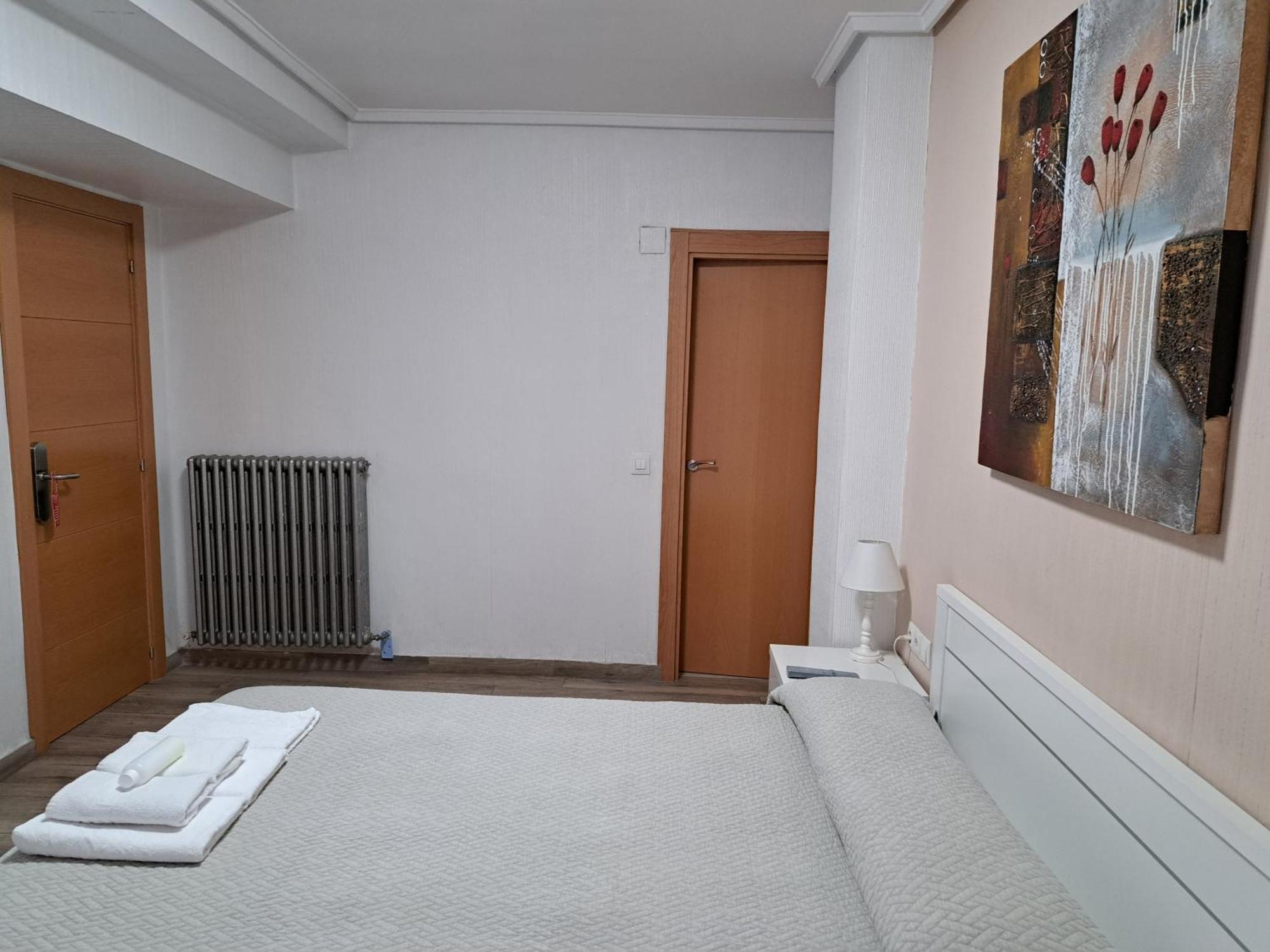 Pension Iruna Santurtzi Exteriör bild