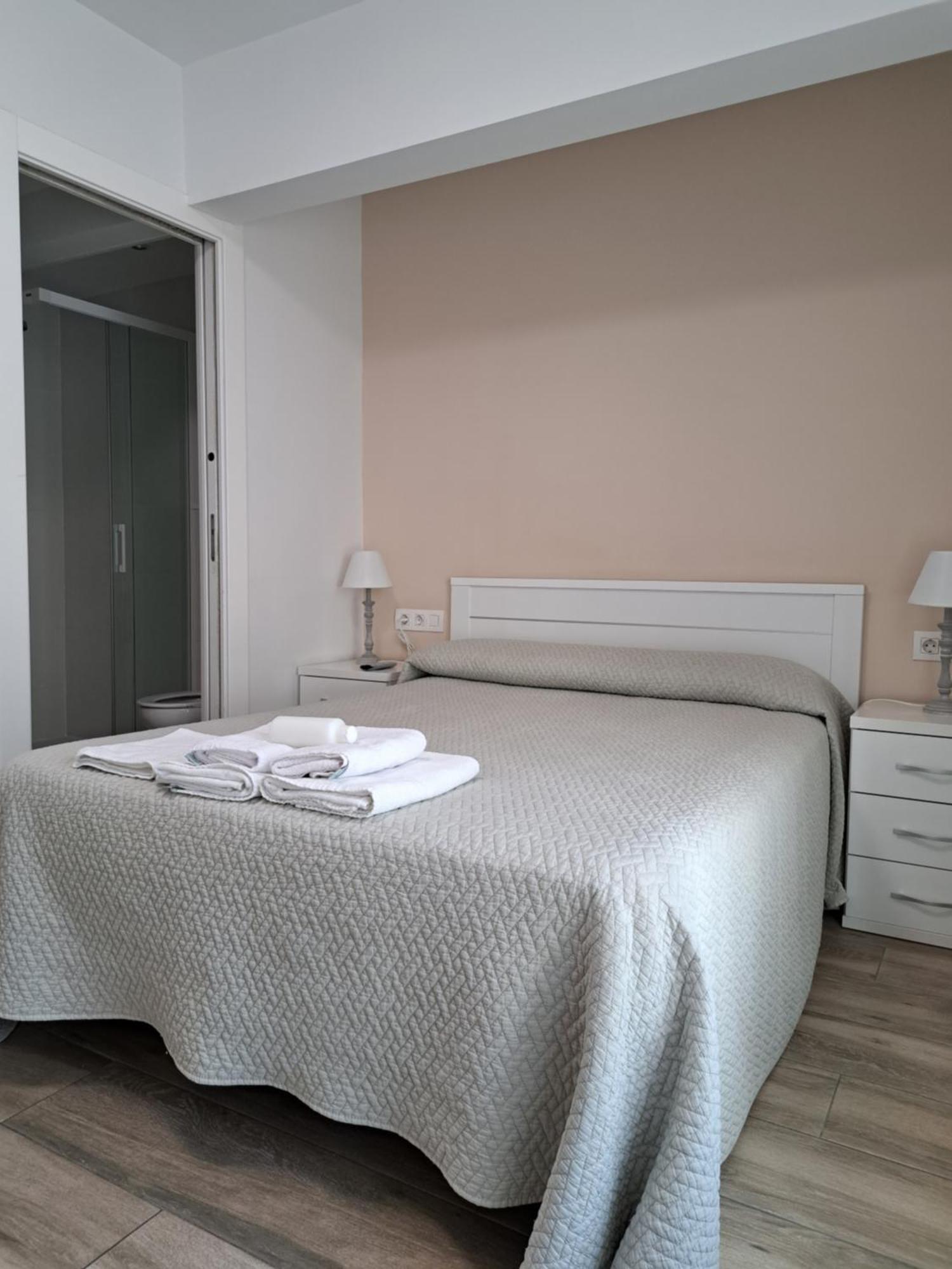 Pension Iruna Santurtzi Exteriör bild