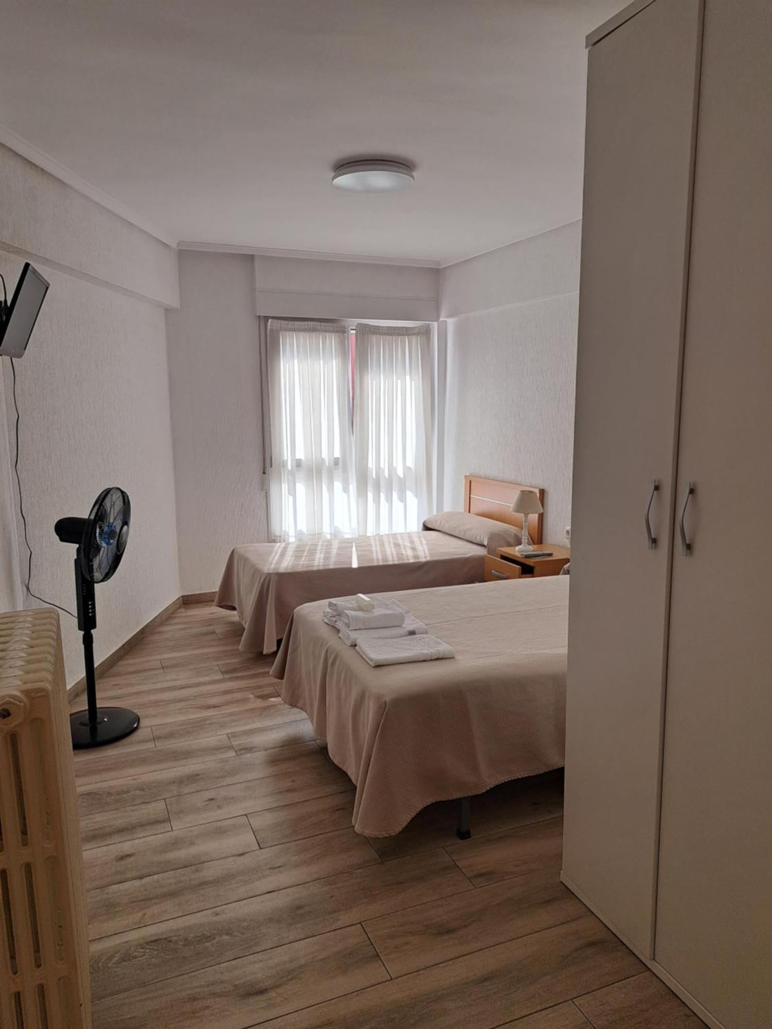 Pension Iruna Santurtzi Exteriör bild