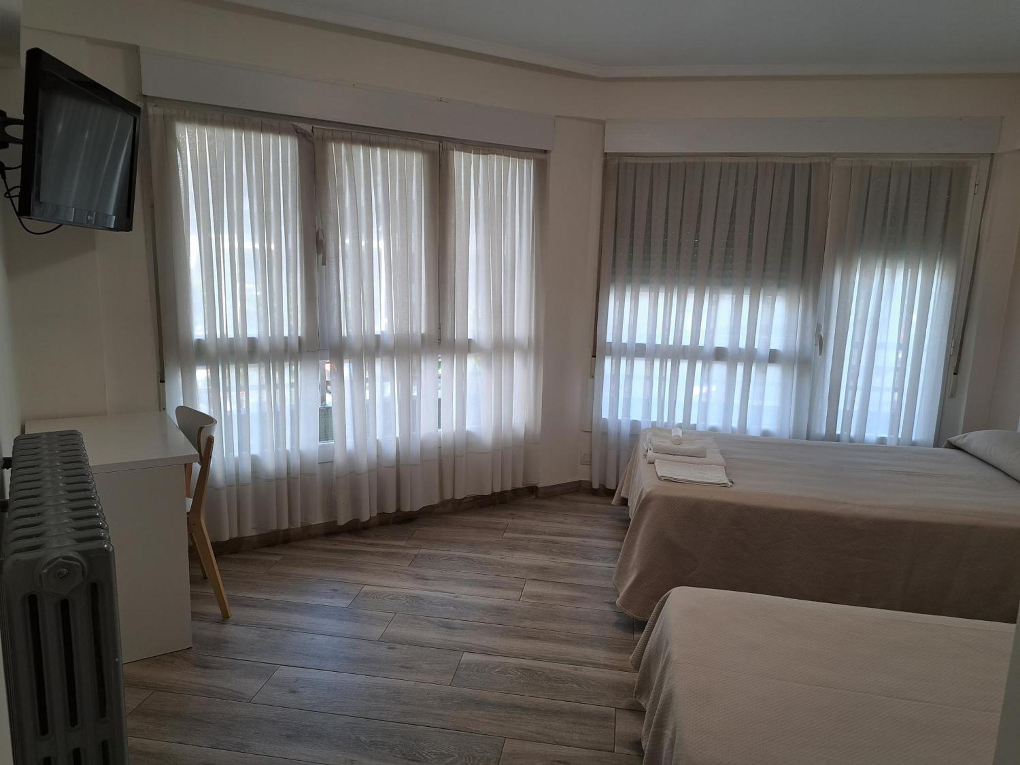 Pension Iruna Santurtzi Exteriör bild