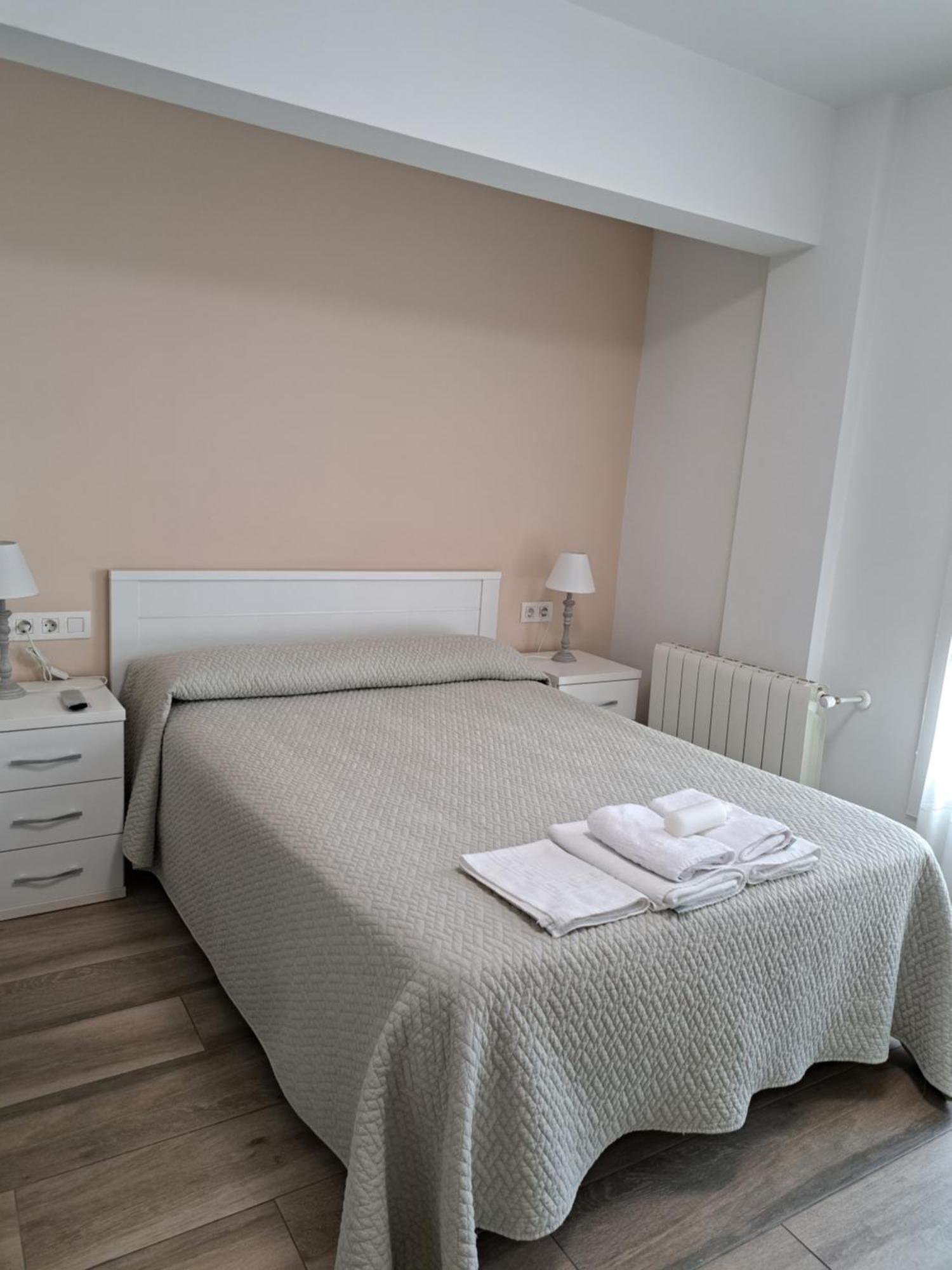 Pension Iruna Santurtzi Exteriör bild